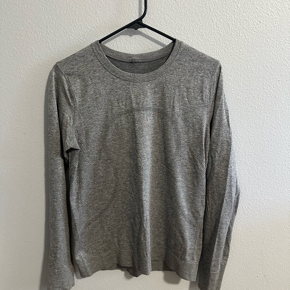 lululemon athletica Gray Long Sleeve Tee